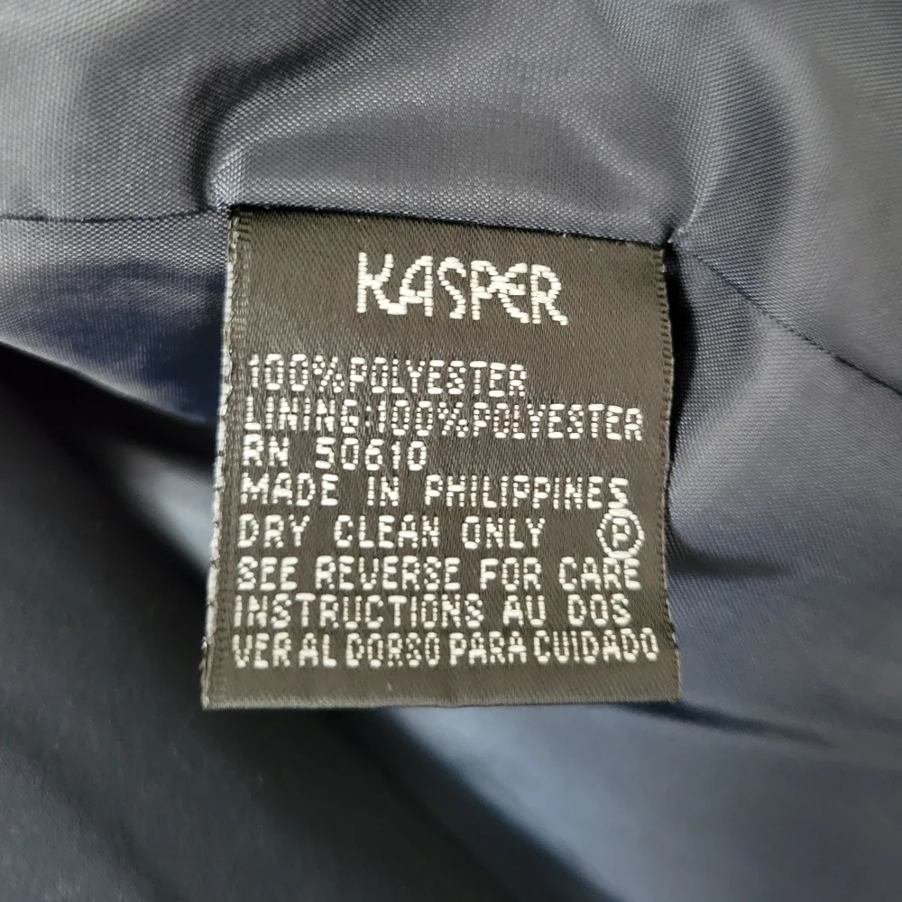 Kasper Navy Pant Suit 4 - Picture 7 of 7
